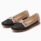 mocassin bicolore femme noir et rose sur fond uni