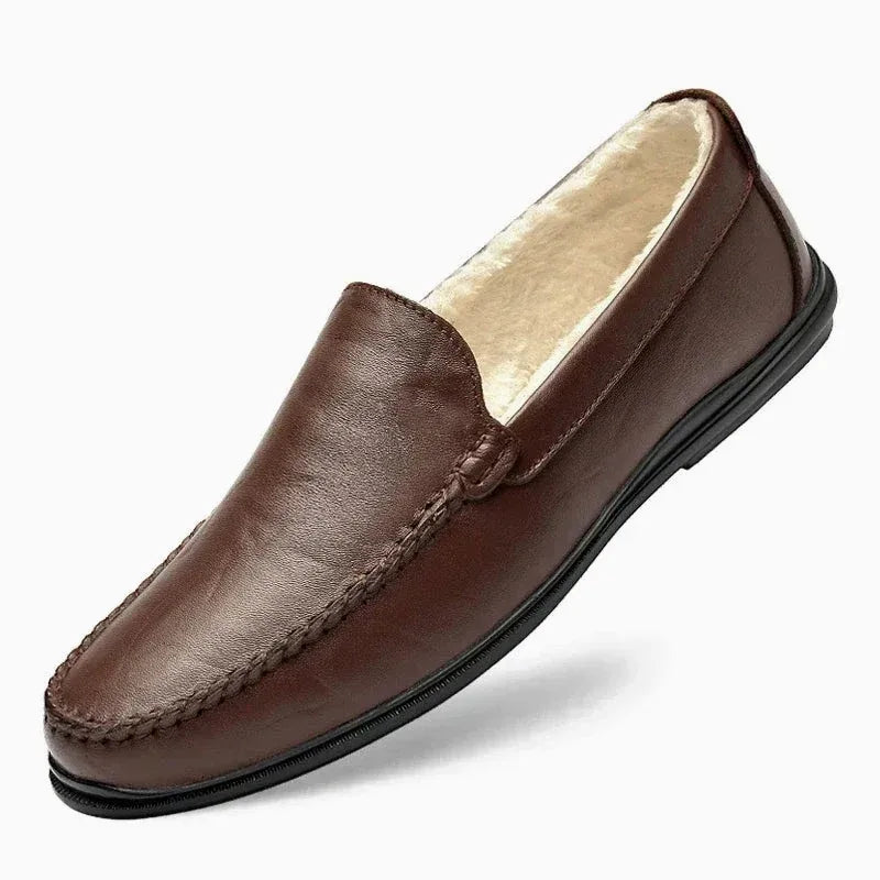 Mocassin hiver homme fourré en cuir marron, doublure fourrée visible
