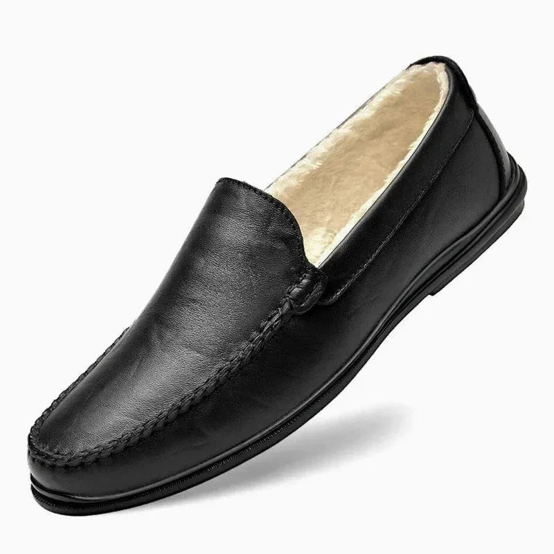 Mocassin hiver homme fourré en cuir noir, doublure fourrée visible