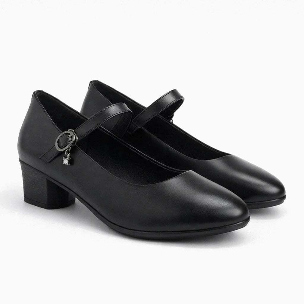 Mocassin petit talon femme à bride en noir, vu de trois quarts
