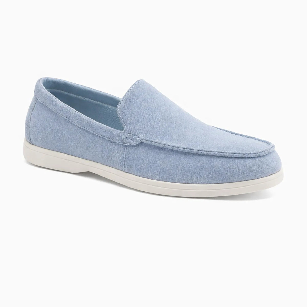 mocassin souple bleu clair présenté de côté sur fond uni