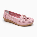 Mocassin femme en cuir rose pâle vu de côté